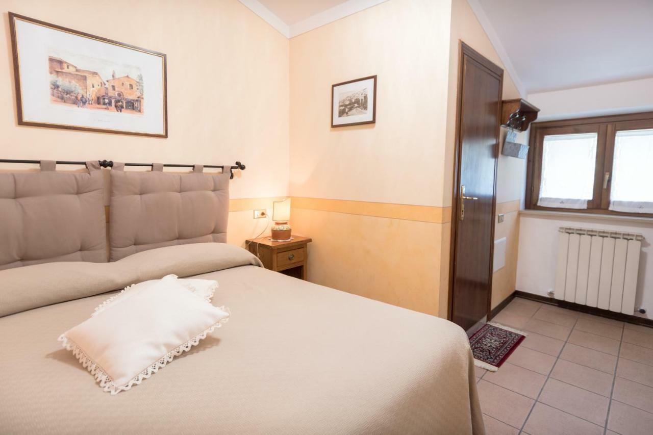 Bed and Breakfast La Piaggia Assisi Esterno foto