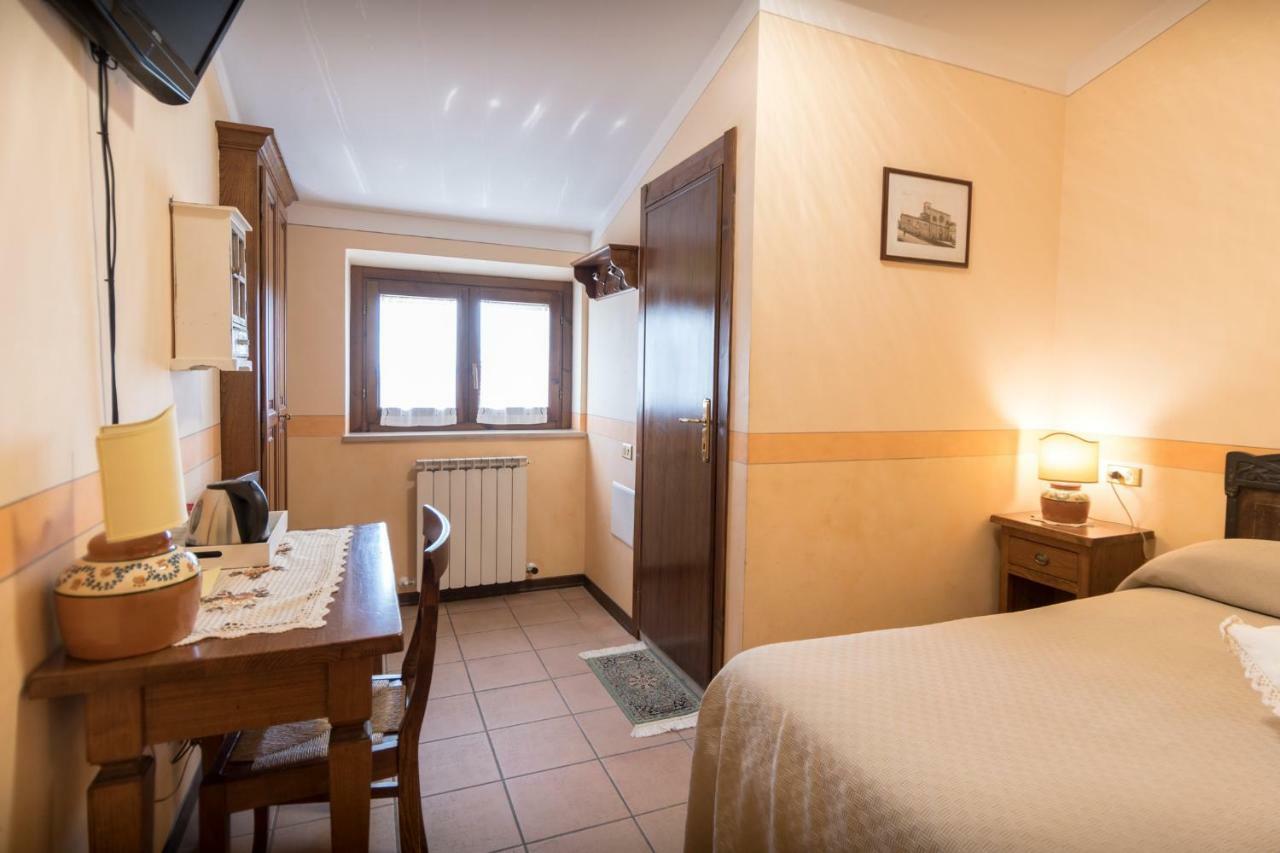 Bed and Breakfast La Piaggia Assisi Esterno foto